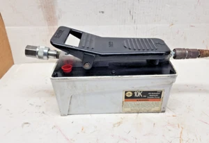 Omega Lift 10.000 PSI lufthydraulische Fußprofilpumpe Einsatz auf Stößeln bis 55 Tonnen - Bild 1 von 8
