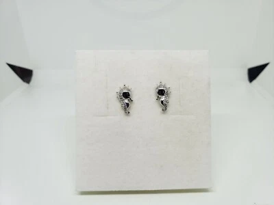 ORECCHINI A BOTTONE CAVALLUCCIO MARINO CON ZIRCONI IN ARGENTO 925 (0237) - Immagine 1 di 4