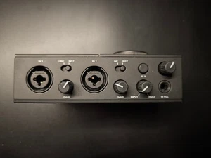 Native Instruments Komplete Audio 2 Desktop Audio Interface - Bild 1 von 3