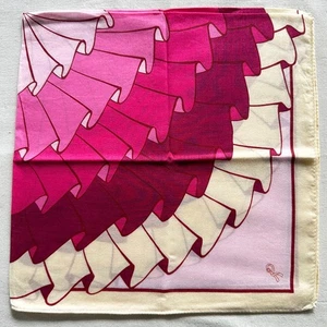 Vintage Bandana Cream Cotton The Art of Pleating Pink Pattern Handkerchief 22" - Picture 1 of 3