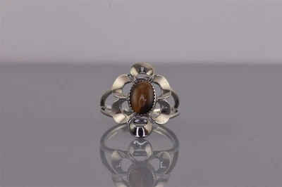 Anillo vintage BEAU plata esterlina bisel festoneado ojo de tigre banda 925 talla: 6 Foto 1 de 4