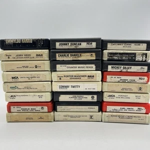 Lot of 24 Untested 8 Track Tapes - Country Music - Not Serviced - Sold As Is - Imagen 1 de 5