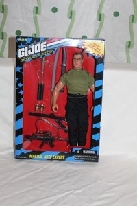 Modellino GI Joe 12" Martial Arts Expert Hall of Fame 1995 nuovo sigillato - Foto 1 di 3