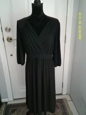 Vestido negro usado GEORGE talla XL (16-18) Foto 1 de 3