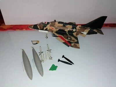 Monogram  Skyhawk A-4E Model 54066 - scala  1/48? vintage no box - Immagine 1 di 4