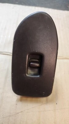 ⭐ INTERRUPTOR DE VENTANA ELÉCTRICA DEL PASAJERO DELANTERO DEL FABRICANTE ORIGINAL HONDA CIVIC 1992-1995 (BORGOÑA) DERECHA Foto 1 de 4
