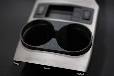 Portavasos Subaru Legacy/Outback 2010-2014 (solo automático) Foto 1 de 4