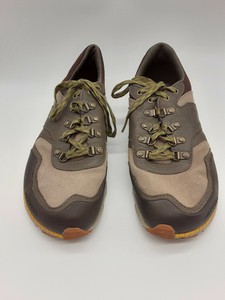 canvas hiking shoes