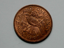 New Zealand 1962 ONE PENNY (1d) Coin with Tui Bird & Queen Elizabeth II