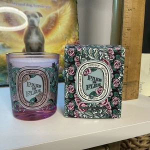Diptyque Holiday Duftkerze "PARIS EN FLEUR" 70g / 2,4oz NEU Box T12 - Bild 1 von 3