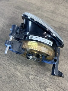 2016 Volkswagen Tiguan Used Left Fog Light - Picture 1 of 4