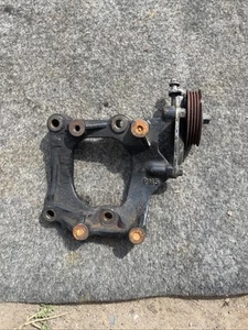 1988-1991 HONDA CIVIC CRX AC A/C COMPRESSOR BRACKET TENSIONER D15 D16 PM5 - Picture 1 of 3