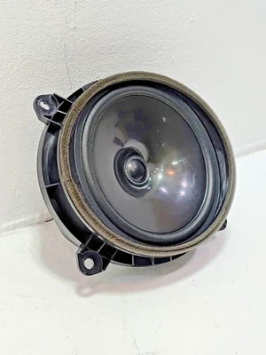 Altavoz de sonido de audio puerta delantera derecha o izquierda Toyota Camry 2018-2024 OEM Foto 1 de 4