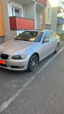 BMW Auto  E92 330 Coupé - Bild 1 von 4