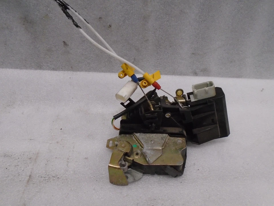 Actuador de cierre de cerradura de puerta trasera izquierda BMW 740IL 99-01 67.11 8 352 165 OEM VI612248 Foto 1 de 4