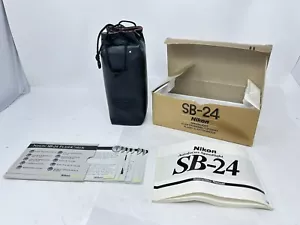 Nikon Speedlight SB-24 Electronic Hot Shoe Flash + Manuals + Case + Outer Box - Picture 1 of 6