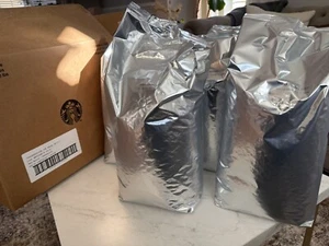 Starbucks 20lb Thanksgiving Fall Blend Dark Roast 4x5lbs bags-Whole Bean 3/25 - Picture 1 of 3