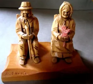Pareja tallada a mano firmada por D. Daigle de Saint-Jean-Port-Joli, Quebec - Imagen 1 de 2