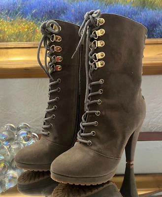 Colin Stuart Suede Taupe Boots Lace-Up Size 6.5 New in Box - Image 1 of 4