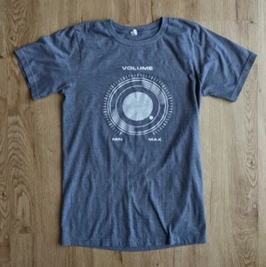VINTAGE "MAXIMUM VOLUME" Musik T-Shirt Gr. SMALL - Bild 1 von 4