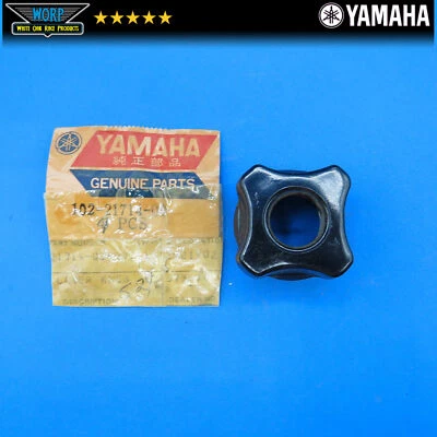 NUEVO OEM YAMAHA G6S G7S L5T YL1 YL2 YG1 YG5 MG1 PERILLA DE CUBIERTA LATERAL 102-21714-00-00 Foto 1 de 4