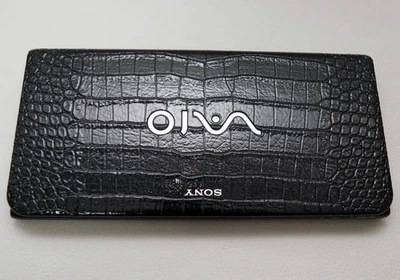 SONY VAIO Type P VPCP11AKJ Intel Atom Z550 2.00GHz SSD 128GB 2GB Black Crocodile - image 1 of 4