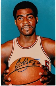 BOBBY LOVE IP AUTOGRAPHED SIGNED 8X10 PHOTO CHICAGO BULLS 1942-2024 3X ALL STAR - Picture 1 of 1