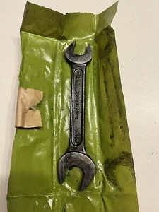 DROPSTAMCO - 5/16 + 3/8 Combination Spanner - Ex-MOD,Dated 1955 - Unissued ‘NOS’ - Foto 1 di 9