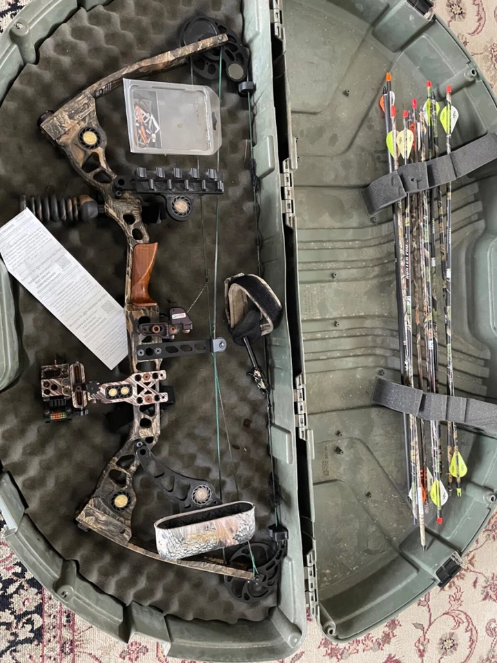 Matthew’s Legacy Compound Bow L@@k - Image 1 of 4