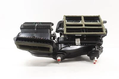 Chrysler Pacifica 2017-2025 climatización aire acondicionado calefacción soplador carcasa OEM 68216209AM Foto 1 de 4