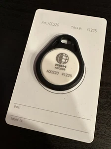 RBH Access A00220 125 kHz 50‑Bit Wiegand Proximity Key Fob - Picture 1 of 1