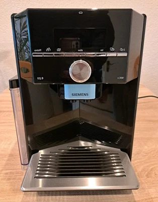 Siemens EQ 9 s300 kaffeevollautomat  - Bild 1 von 4
