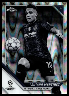 2021-22 Topps Chrome UEFA #30 Lautaro Martínez Black/White Ray Wave Refractor - Image 1 of 2