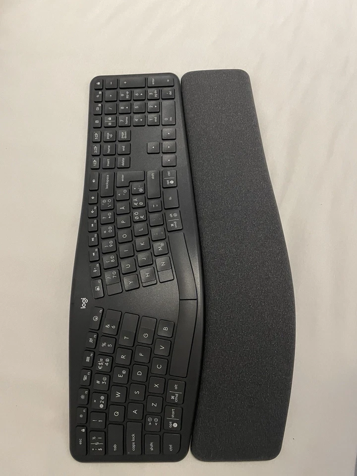 LOGITECH ERGO K860, Handballenauflage, ergonomische, Tastatur, Sonstiges, kabell - Bild 1 von 4