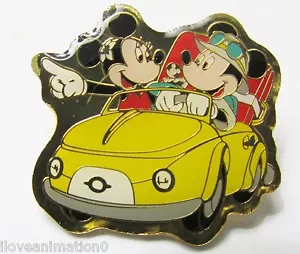 Disney Mickey Mouse und Minnie Mouse im Auto aus Japan Pin - Bild 1 von 2
