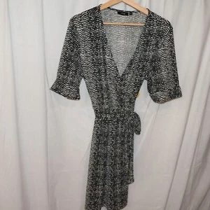 NWOT Apt 9 Dress Cross over Knee Length Short Sleeves Cuffed Black White XL - Picture 1 of 12