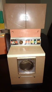 VINTAGE 60er BARBIE PUPPE TRAUMHAUS GESCHIRRSPÜLER & SCHRANK - DELUXE LESEKORP - Bild 1 von 4