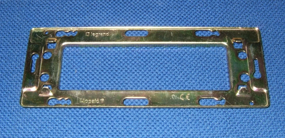 Ancien support LEGRAND Mosaic ref  74806   748 06 - Photo 1/1