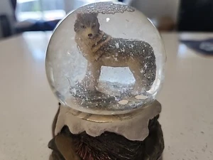 Vintage Wölfe 3 Zoll große Wolf Schneekugel gebraucht 1980er, Westland Geschenkartikel - Bild 1 von 4