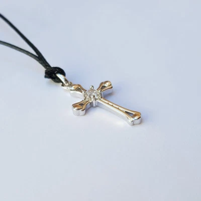 COLLANA CROCE CIONDOLO CATENINA REGOLABILE CUOIO ARGENTO UOMO DONNA - Immagine 1 di 4