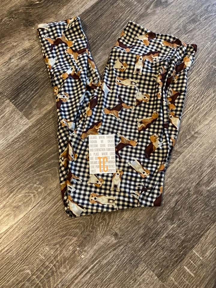 TC Lularoe Tall & Curvy Leggings Wiener Dog On Plaid NEW - Image 1 of 1