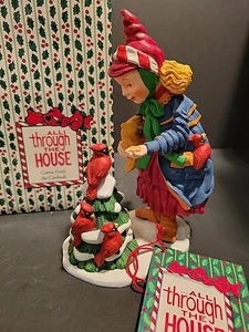 Abt. 56 All through the House #9333-9 Carrie füttert die Kardinäle - Bild 1 von 13