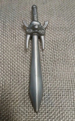 TMNT Guerreros de las Alcantarillas Olvidadas Salvaje Leo Bárbaro Espada de Plata Katana  Foto 1 de 3