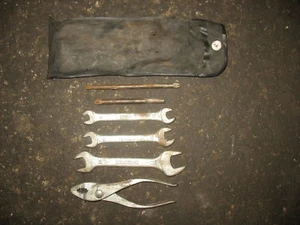 88 KAWASAKI JS650SX JS650 SX JS 650 TOOL SET # - Picture 1 of 4