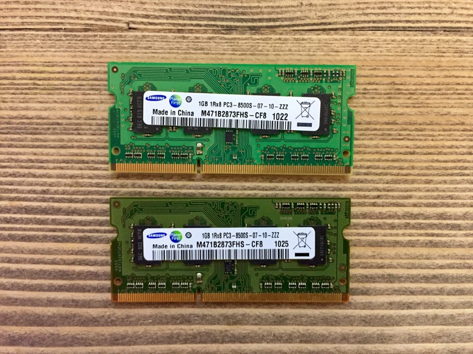 2X Samsung RAM 1GB 1Rx8 PC3 - 8500S - 07 - 10 - ZZZ M471B2873FHS-CF8 - 1022 - Image 1 of 1