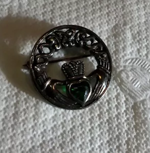 Sterling Silver Celtic Claddagh Pin Brooch with Green Stone, 925 - Picture 1 of 7