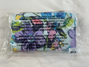 Vera Bradley Trimmed Wristlet Wallet Marian Floral Quilted Light Blue 24780-Q58 - Picture 1 of 10