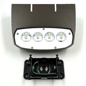 Cree Wall Pack CKCR-XSPW-B-WM-3ME-4L-57-UL-BZ LED Light Bronze open box - Picture 1 of 13