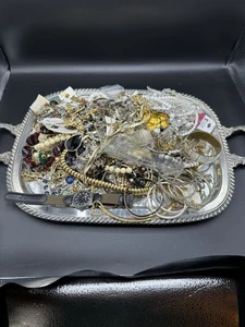 8 Lbs 2 Oz Vintage to Now JEWELRY LOT Craft Resale Medium Flat Rate Box #B23 - Picture 1 of 21