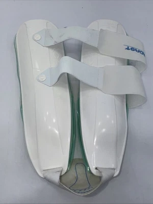 Braçadeira de suporte de tornozelo AIRCAST Air-Stirrup padrão grande esquerda - Imagem 1 de 4